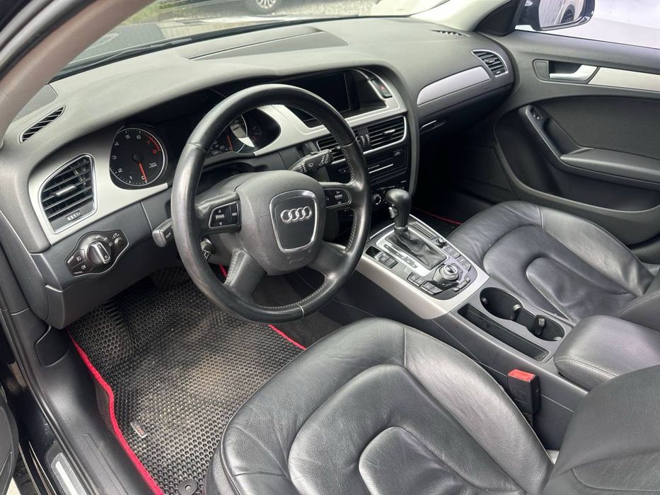 Audi A4 B8 TFSI RS Look в ідеальному стані