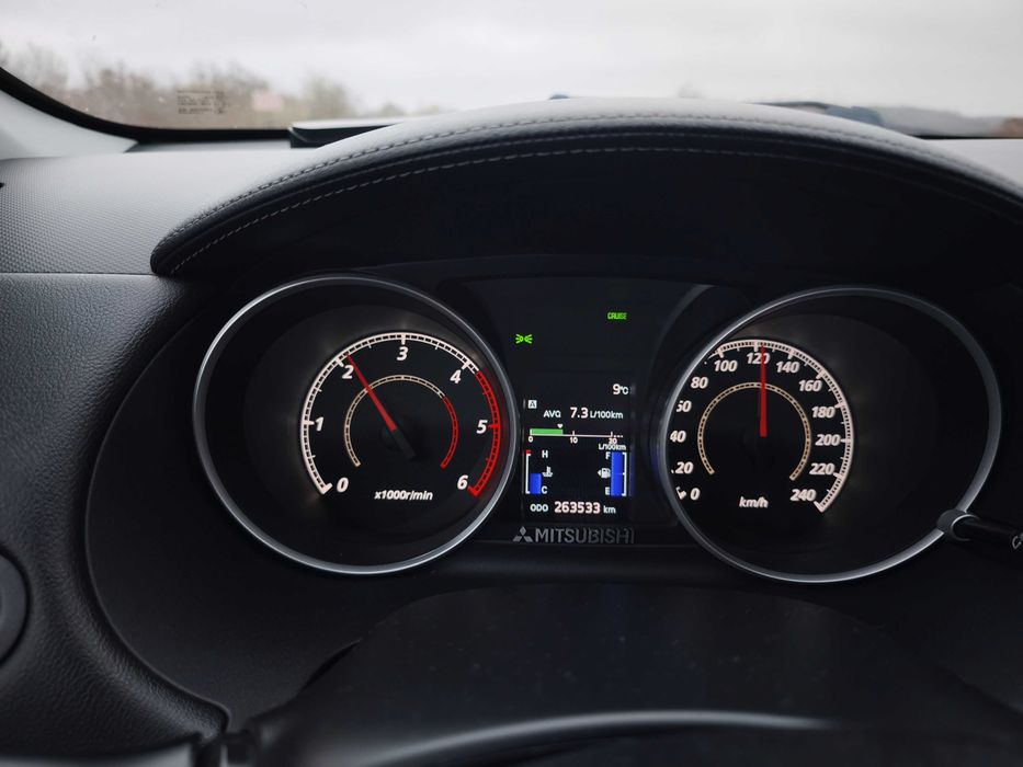 Mitsubishi Outlander 2010