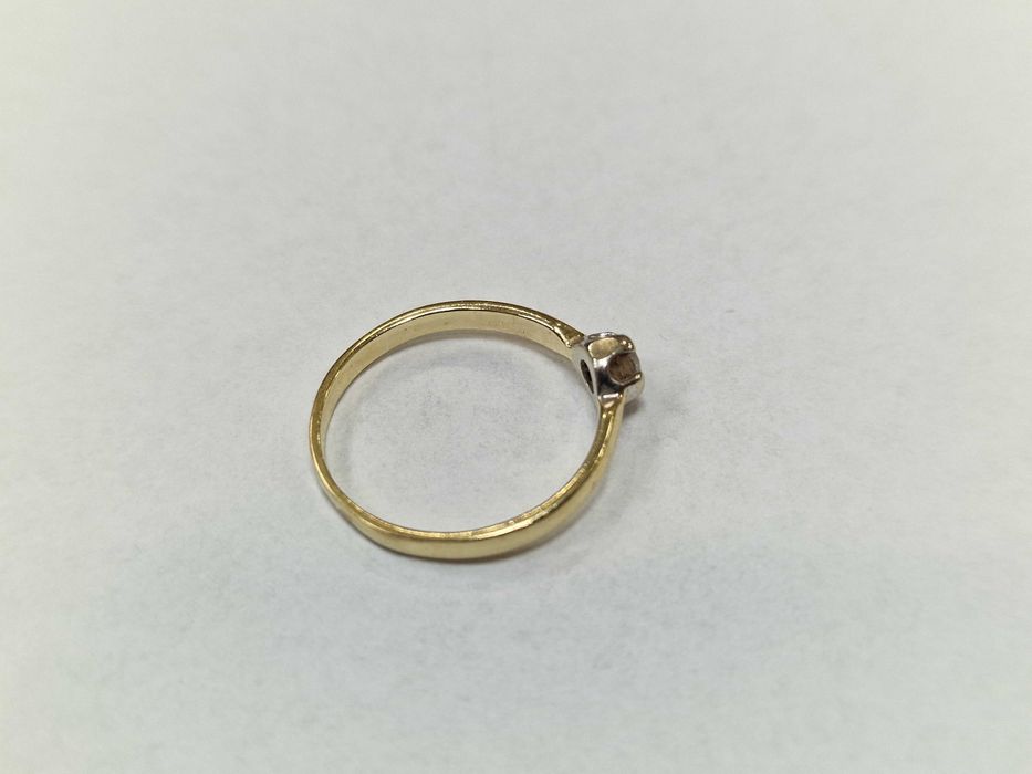 0.15 CT! Złoty pierścionek/ 585/ 1.45 gram/ R10.5/ Brylant/ Żółte złot