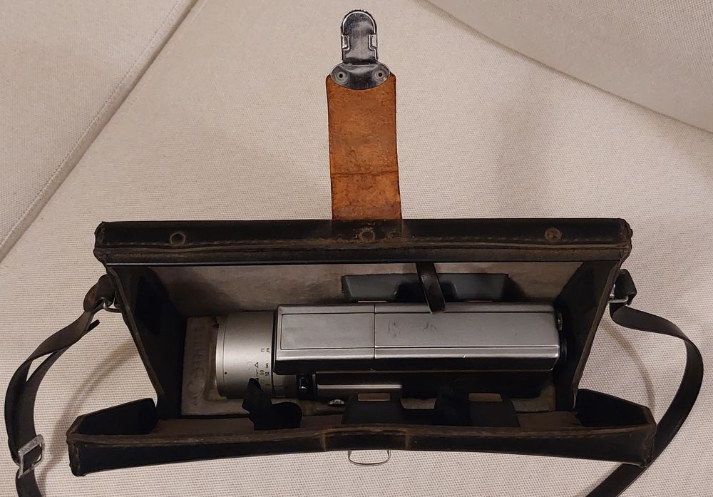 Máquina filmar antiga, Canon Zoom 318 Super 8, com bolsa, funcional