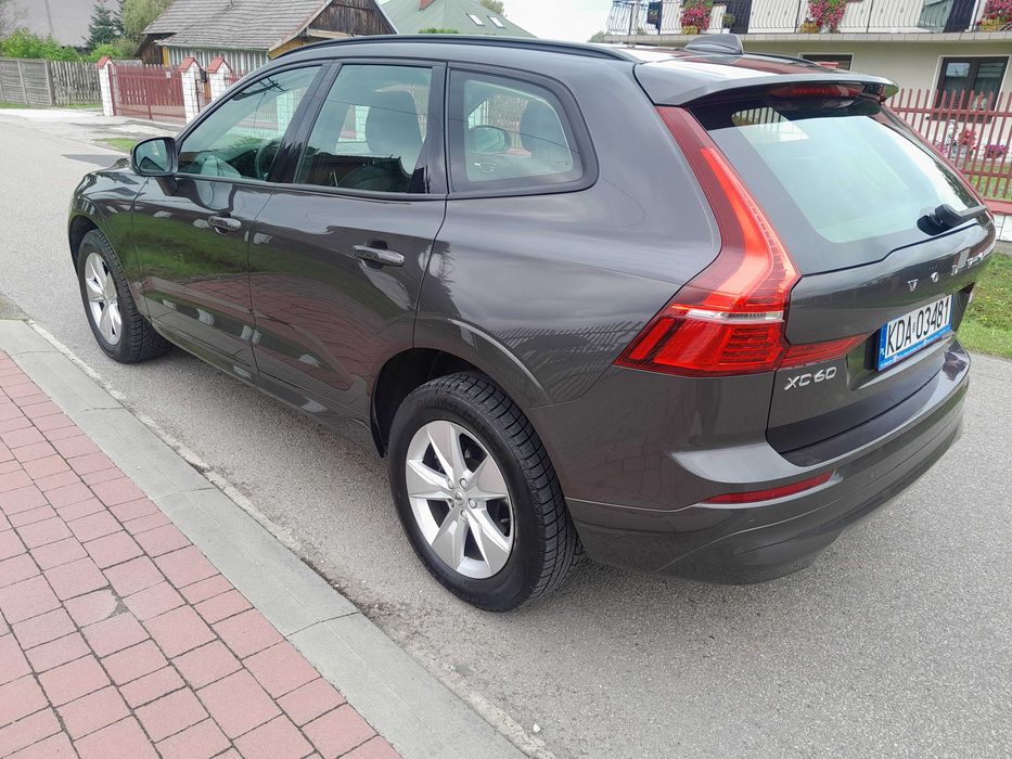 Volvo XC60 2.0 197km plus hybryda