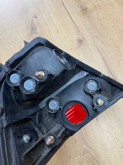 6898 Lampa tylna prawa Stanley P4172R Honda Goldwing GL1800