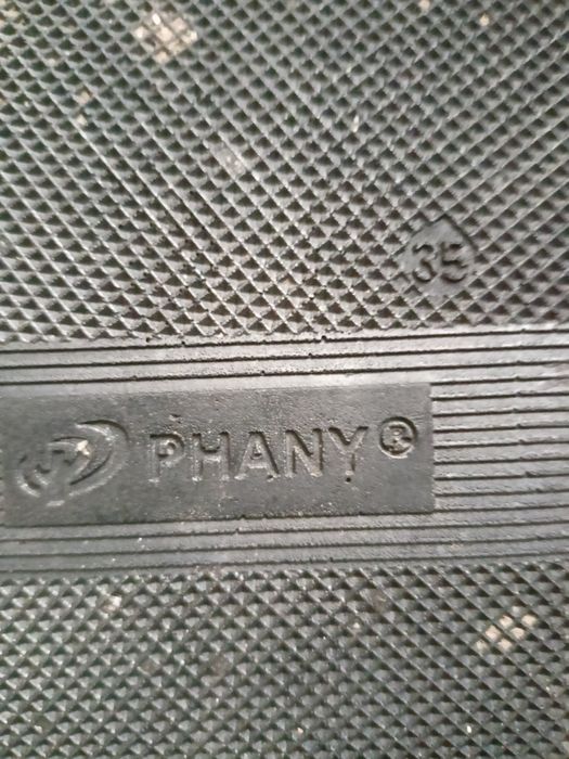 Макасини туфли кросівки