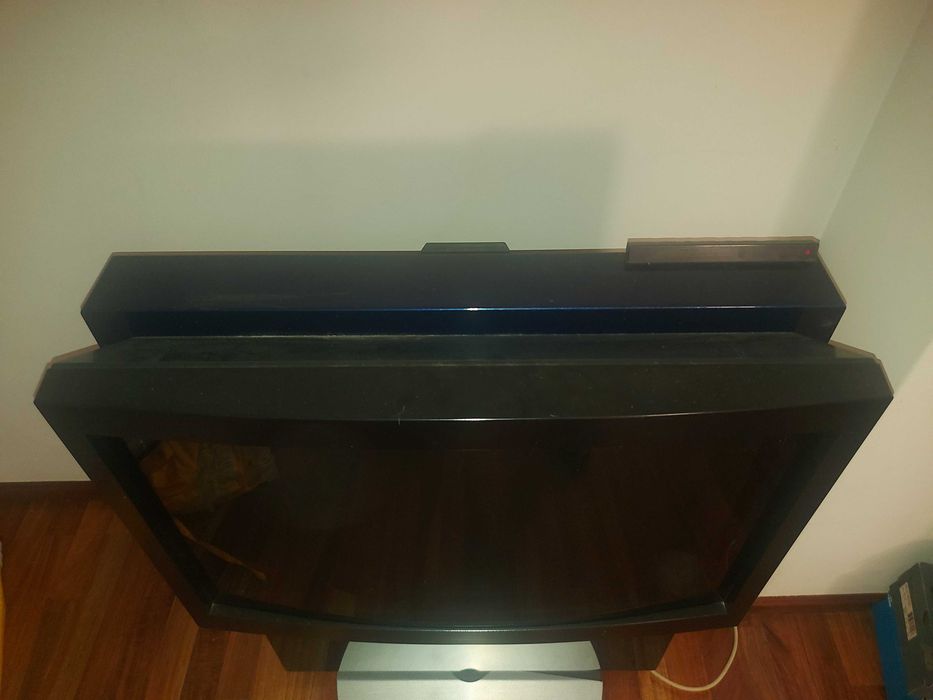 Bang & Olufsen Avant