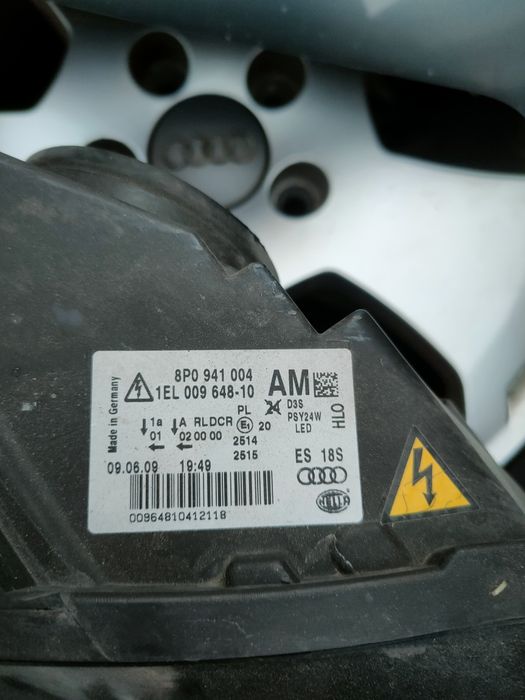 Audi A3 8P lift lampa przód xenon bixenon przednia tył części LY7E