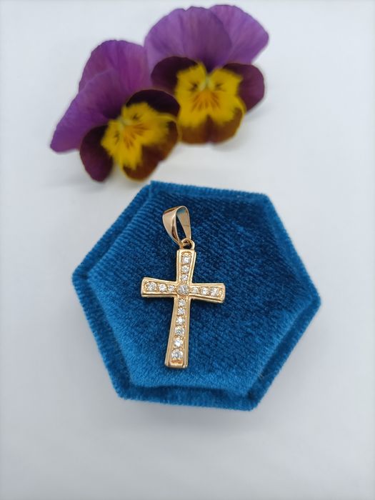 Zawieszka krzyżyk ze złota, złoto pr 583