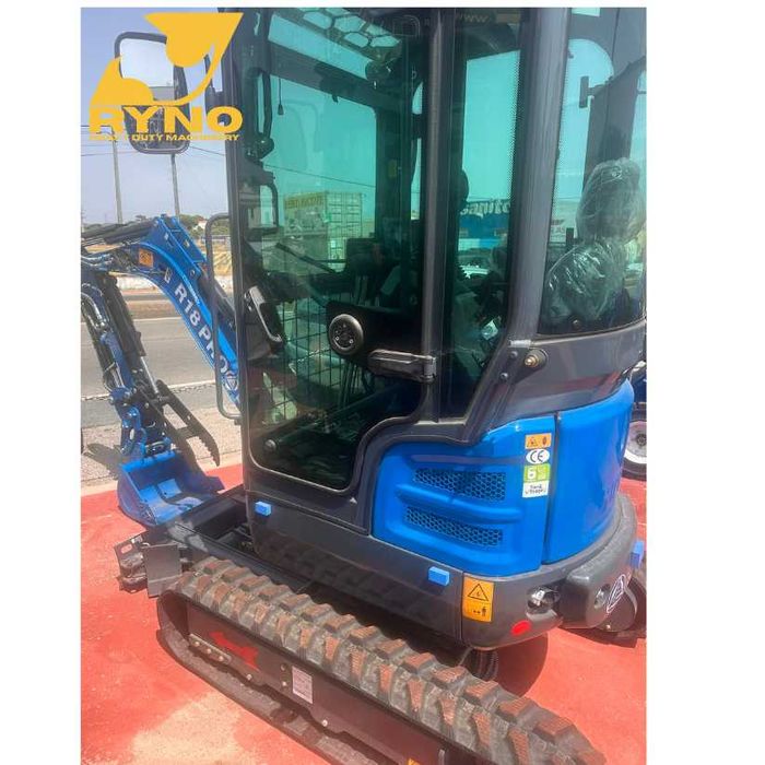Mini Escavadora RIPPA R18 Cabine Kubota Nova em Campanha