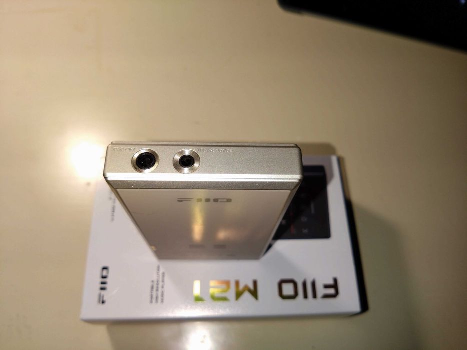 Аудіоплеєр FiiO M21 Titanium Gold