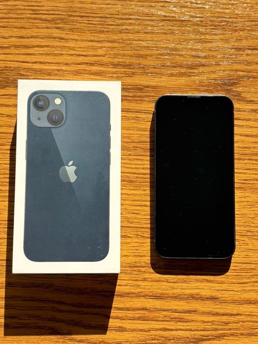 Iphone 13 granatowy