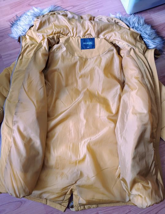 Kurtka zimowa. Roz 38