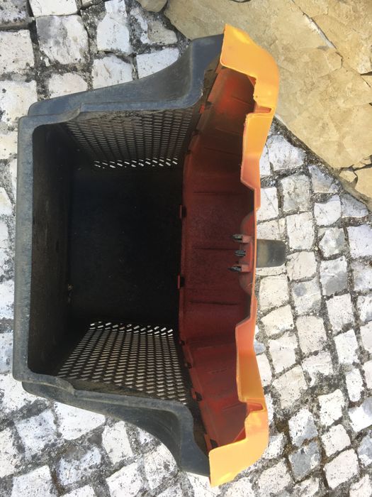 Saco depósito relva 35L Corta-relva Black & Decker 32