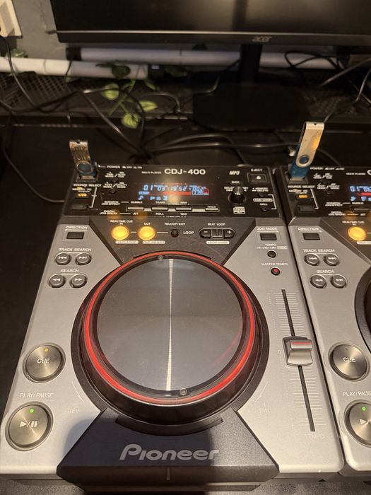 Par de Leitores Pioneer CDJ-400 - Estado Impecável / Excelente Conservação
