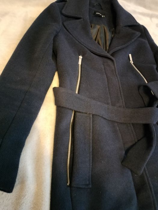 Granatowy płaszcz Reserved xs