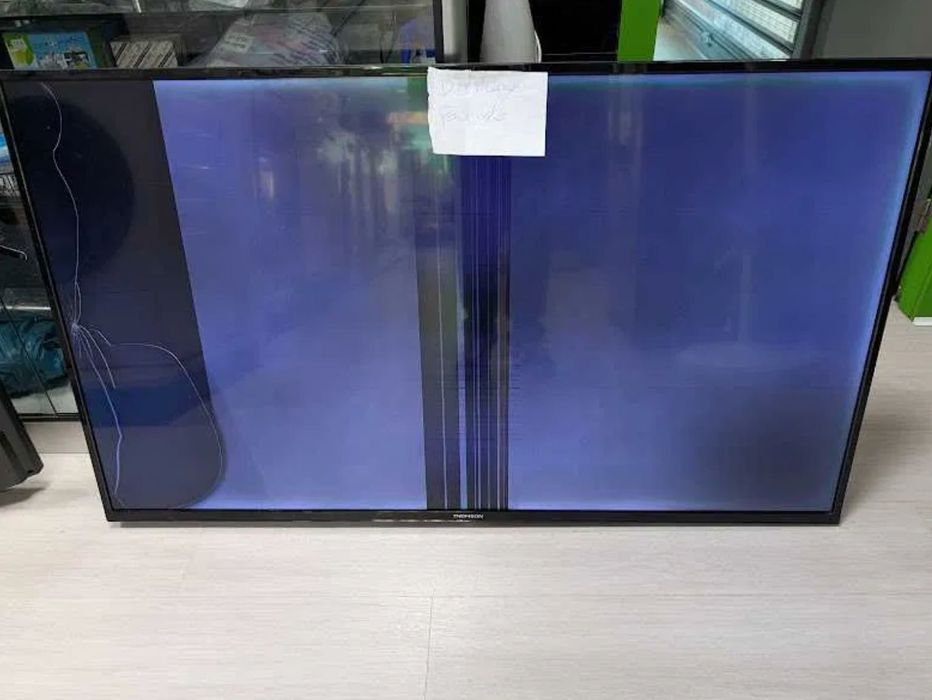 TV THOMSON 55FA3203 - Display partido