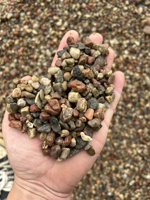 Zwir piasek ziemia tluczen