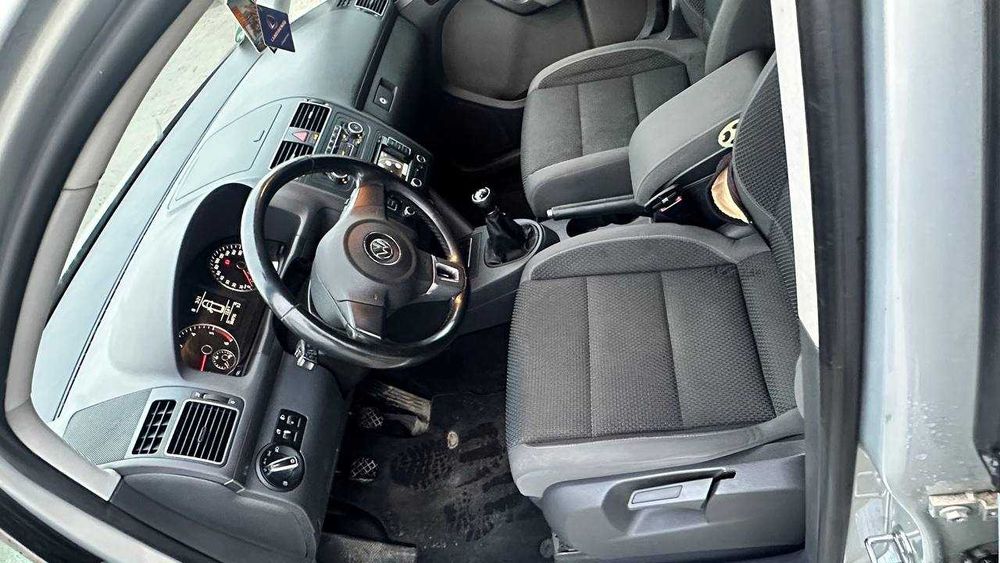 Volkswagen Touran 2011 | 1.6 TDI | 304 000 km | 7 miejsc