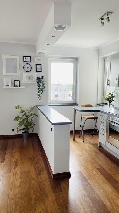 Bardzo duża kawalerka, PIĘKNY widok, 2 miejsca postojowe, 35m2