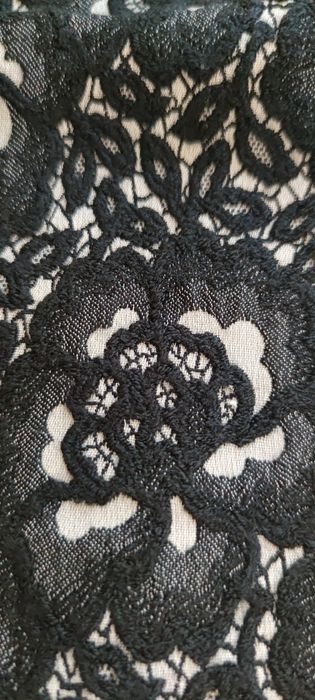 Sukienka bez rękawów L/40/12 czarna retro elegancka taliowana Bialcon