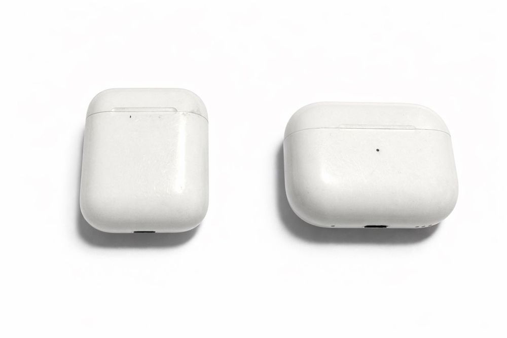 AirPods 1ª Geração + AirPods Pro 2ª Geração (Para Peças/Reparação)