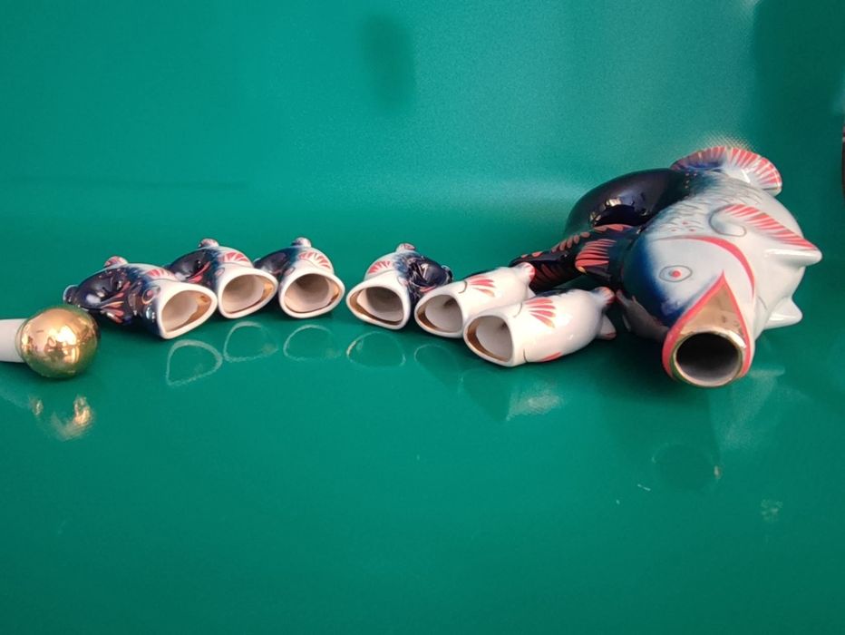 Karafka +6 kieliszek/Zestaw porcelanowy "Ryby" Połonne  z PRL