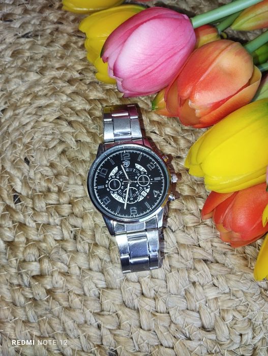 Srebrny zegarek na bransolecie elegancki męski kwarcowy kalendarz komp