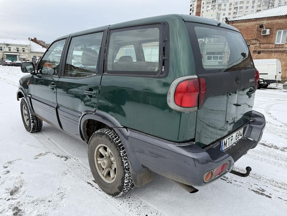 Nissan Terrano 2001рік 2,7дизель повний привід 4х4