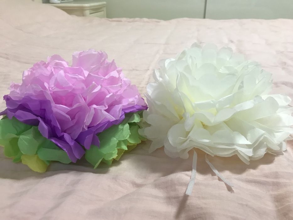 Помпоны из бумаги тишью