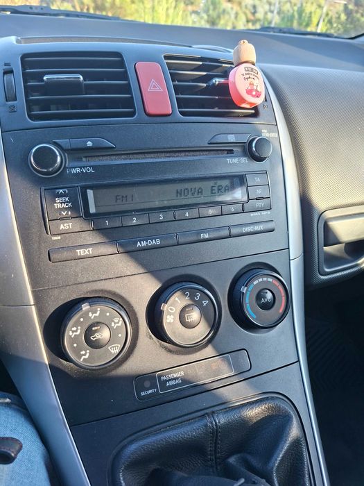 Toyota Auris — fotografia 9