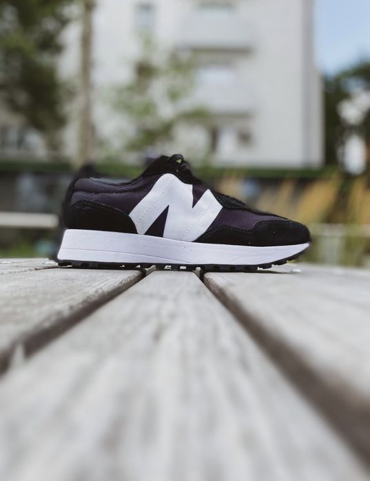 nb 327 black