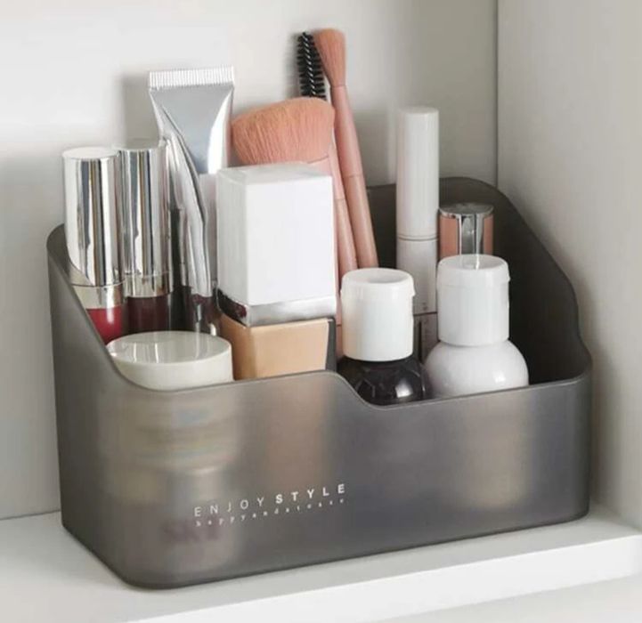 Acessórios para maquilhagem. Organizador.