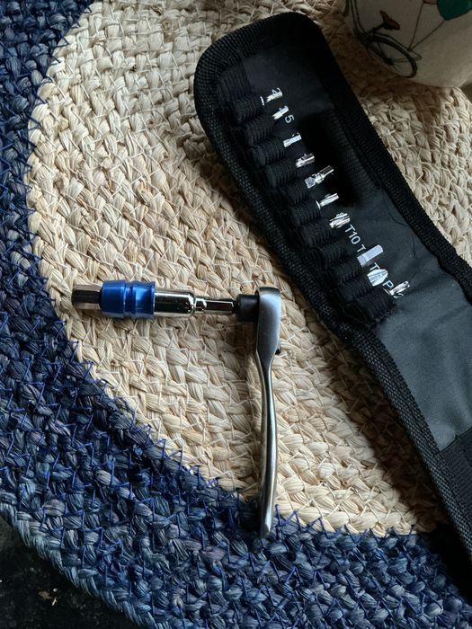 Набор інструментів в футлярі сумці 13пр трещотка удлинитель держакБіти