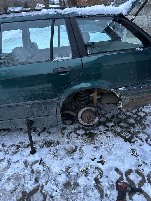 Bmw e36 touring 328 z vin