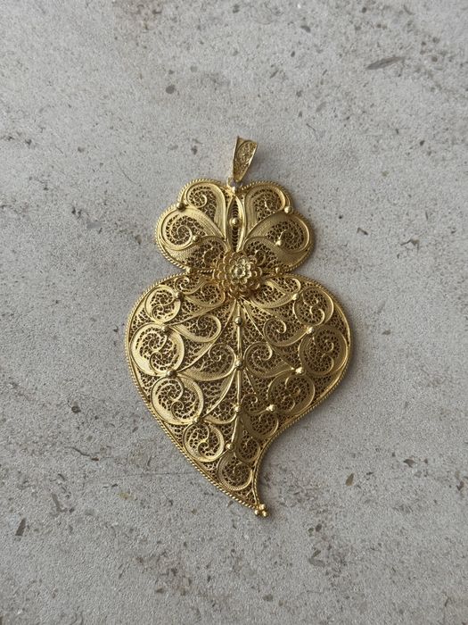 Coração de Viana em filigrana (prata dourada)