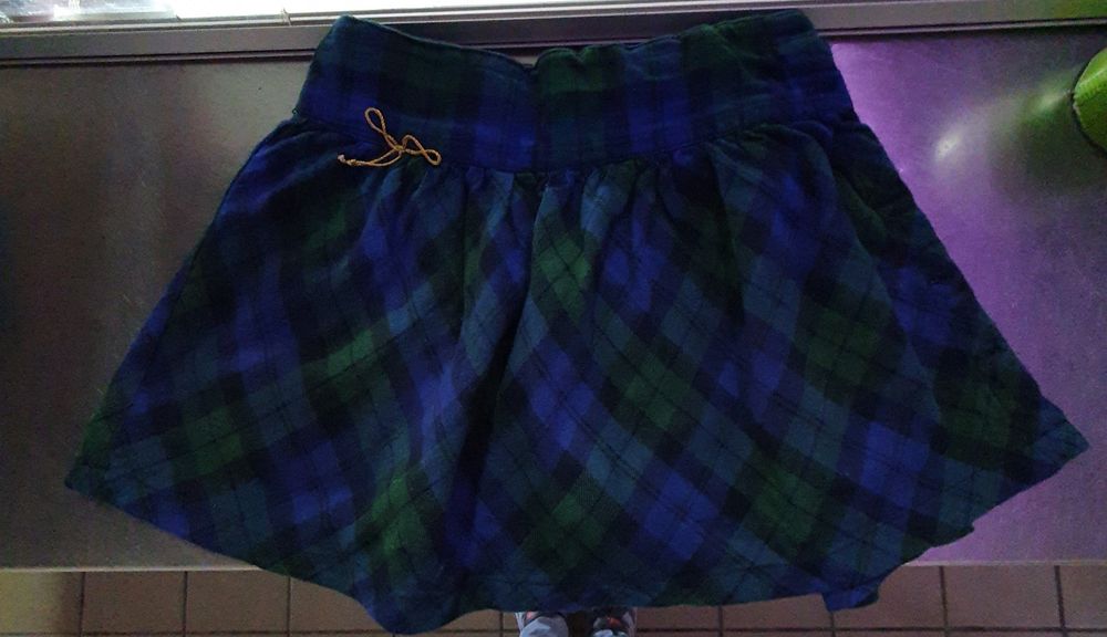 Saia menina 4-5anos da Lanidor