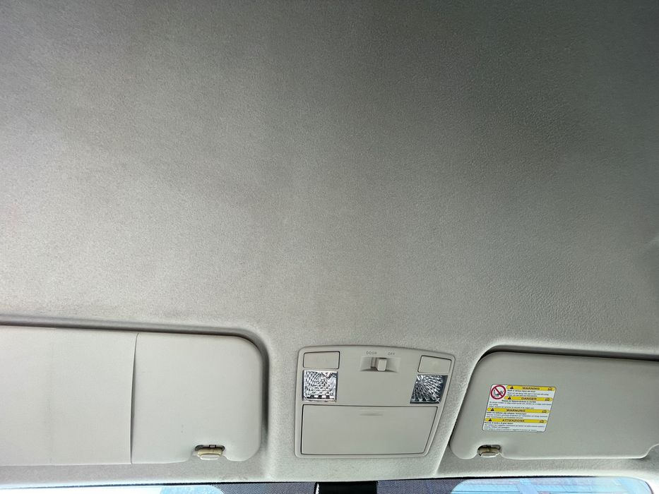 продаж  Mazda 5 2008 року