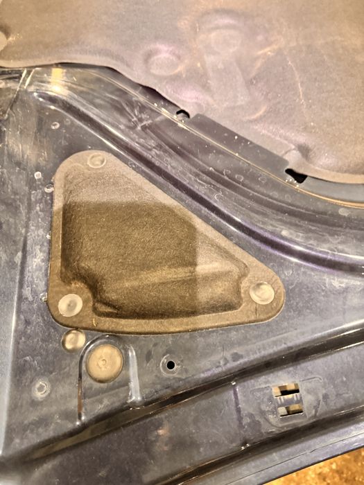 Шумка капота bmw g30