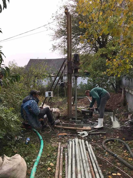 Бурение скважин в Броварском районе. Свердловина. Благоустрой.