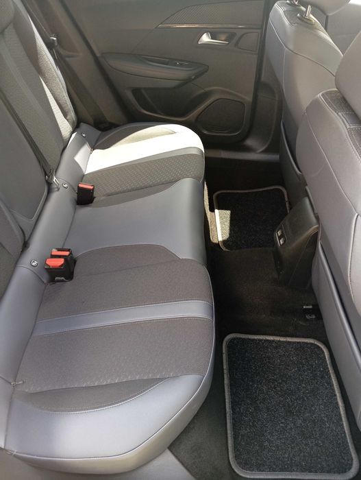 Peugeot 2008 allure pack 1.5 blueHDI