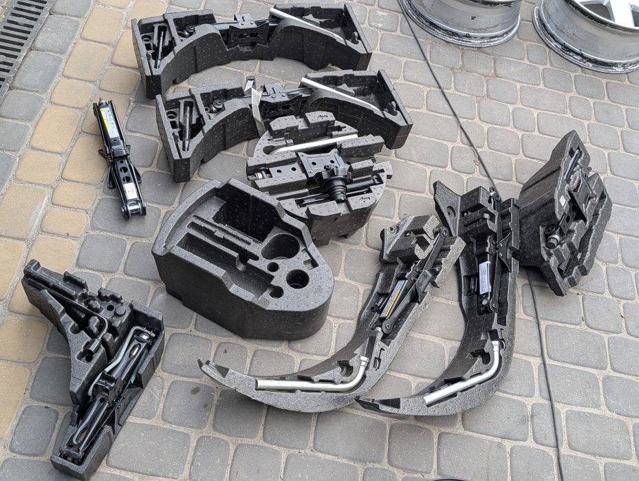органайзер для skoda Octavia Volkswagen seat ateca домкрат докатка
