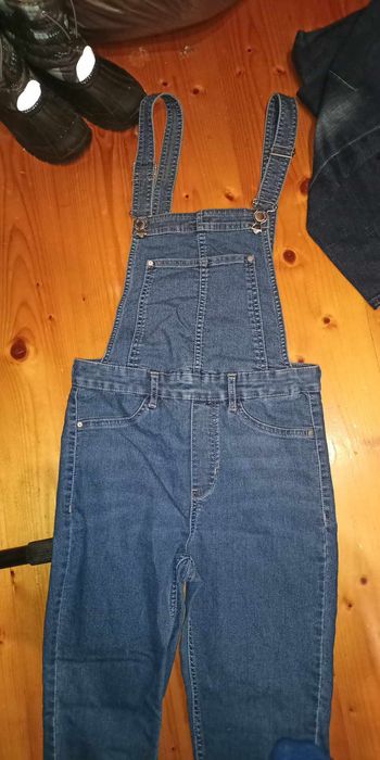 Ogrodniczki divided  spodnie jeans