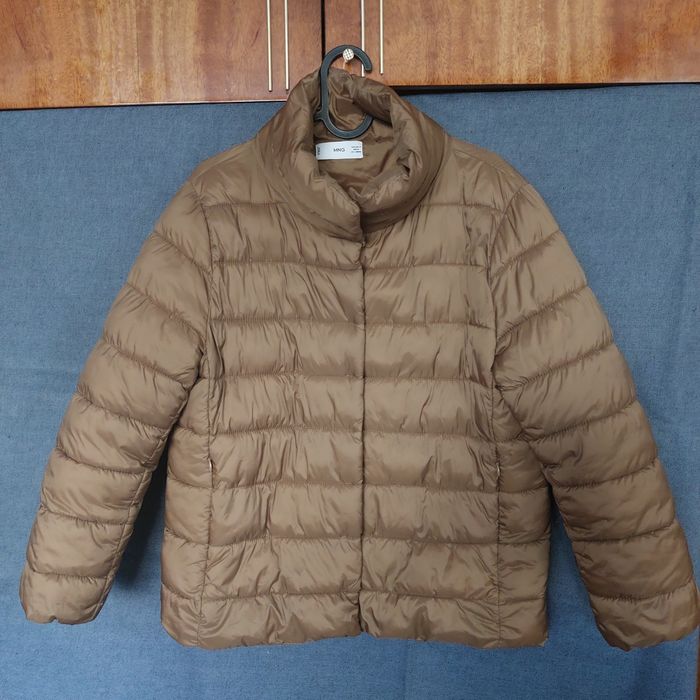 Куртка на дівчинку. Mango, р. 165,М