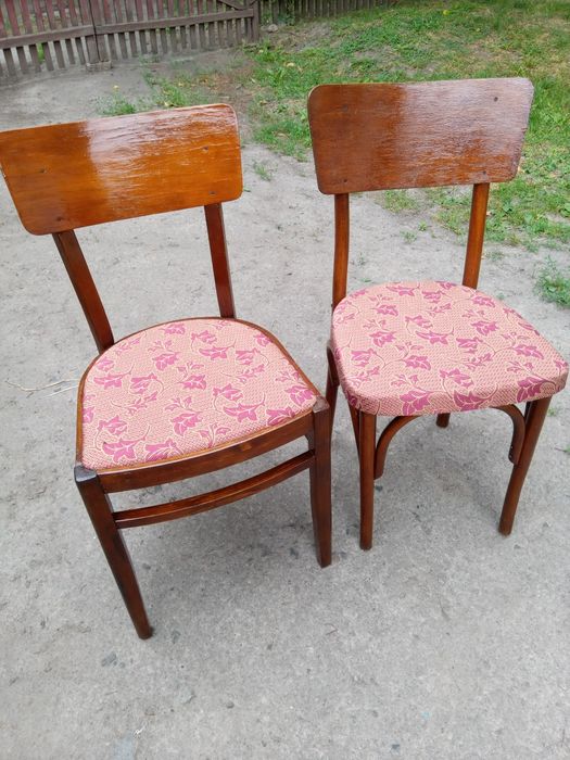 Ремонт, реставрація стільціа.