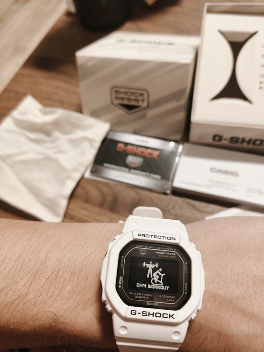 Zegarek G-SHOCK G-SQUAD DW-H5600
Na sprzed