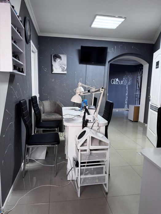 Продаж / Об'єкт сфери обслуговування / вул. В.Чорновола, Центр, Рівне