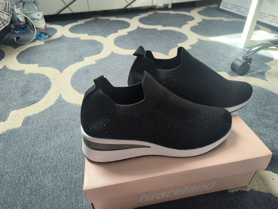 Buty/sneakersy na koturnie czarne damskie Graceland