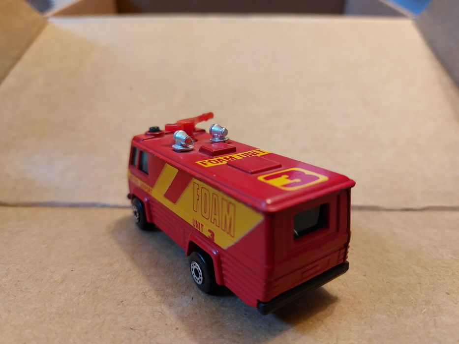 Matchbox Command Vehicle 1980426020376140195842