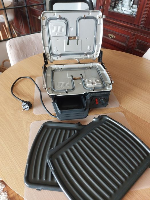 Grelhador + sanduícheira Tefal 3 em 1