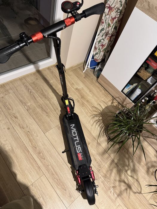 Hulajnoga Elektryczna Motus 8.5 PRO lite