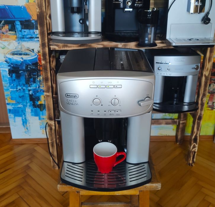 Кавомашина /кавоварка /кофемашина  Delonghi 2600 ECO з Німеччини ідеал