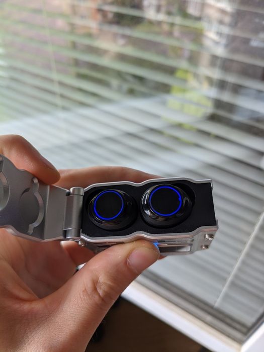 Нові бездротові ігрові навушники з повербанком